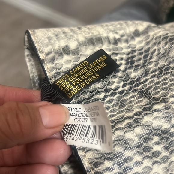 **GIVY FOR MIXLUX*** Vince Camuto Animal print Tote with leather straps - Picture 8 of 13